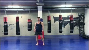 Чем отличается подножка, подсечка и лоукик? Почему комментаторы путают эти термины?