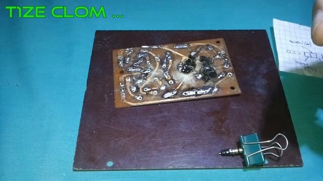 Восстанавливаем штекер от наушников смотреть онлайн