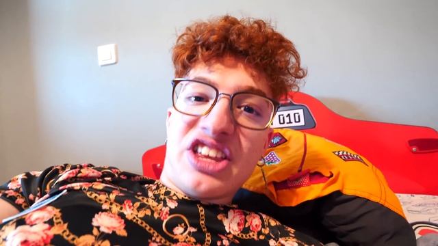 PAUSE and PLAY στις ΝΕΡΟΤΣΟΥΛΗΘΡΕΣ! * ΠΟΛΥ ΑΣΤΕΙΟ * смотреть онлайн