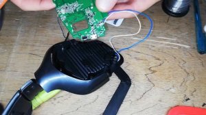 ремонт беспроводных наушников Logitech, замена разьёма зарядки micro usb