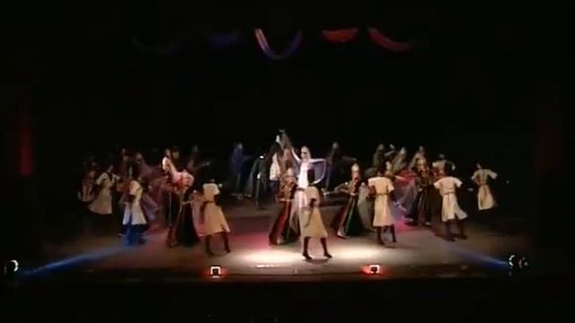 Нальмэс и ансамбль танца Сибири им. С.Годенко