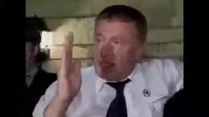 В окружении геев  В.Жириновский.. ПРЕЗИДЕНТЫ ХОЧЕТ, :))))