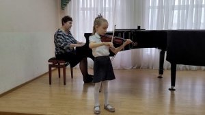 Вергун Василиса 6 лет. "Перепелочка", Белорусская народная песня. "Свинка Ненила",  Л. Гуревич.