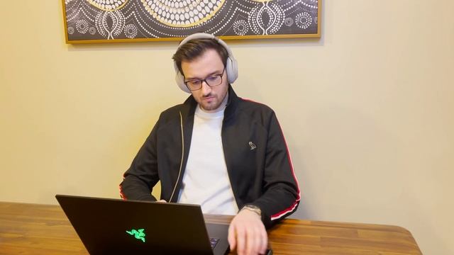 Sony WH-1000XM4 Headphones Review - Leave The World Behind You! смотреть онлайн