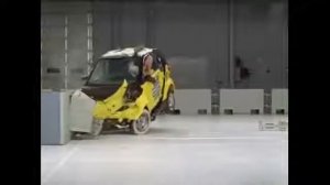 Краш тест Форд Мустанг и Смарт