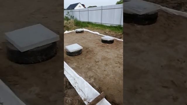 Завершаем фундамент под хоз блок смотреть онлайн