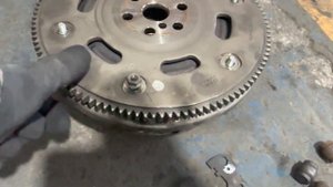 Как некоторые центруют сцепление коробки передач powershift Форд фокус3