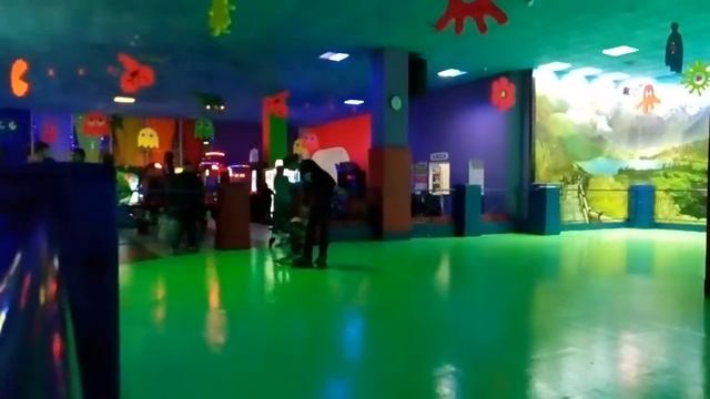 Роллер центр смотреть онлайн