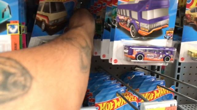 I Found Me A Caddi‼️| Premiums Galore | Team Transports Release “S” | New Fleet Street Diorama смотреть онлайн