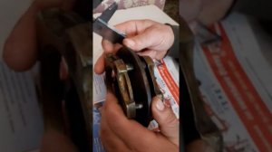 Почему выбивает передачу ЗИЛ ?