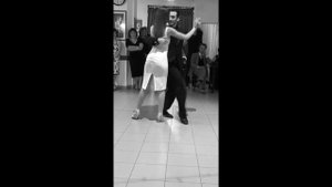 БАЛДЁЖНАЯ ПЕСНЯ ПРО ПЛАТЬЕ