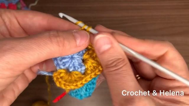 Вяжем вместе плед из маленьких квадратов. Часть 3 Для начинающих. Соединение в процессе вязания