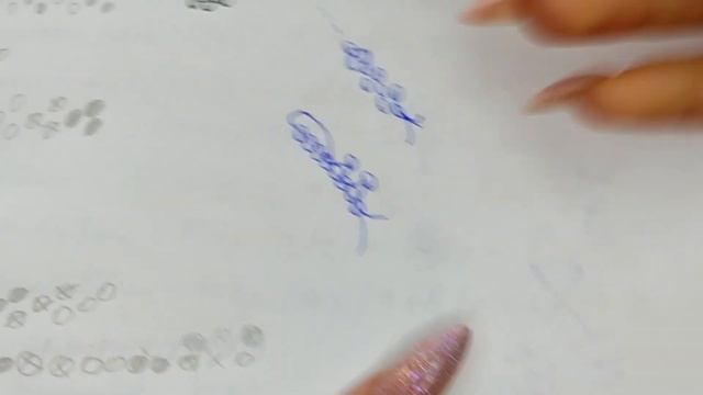 #флешмоб_весна Мой новый авторский удивительный кулон. Учу плести листики из бисера