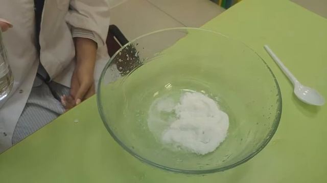 Научный опыт "Искусственный снег" смотреть онлайн