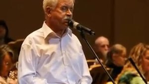 Никоненко читает стихи Есенина