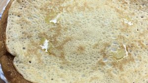 Блины на газировке. Легкий рецепт блинчиков с лососем.