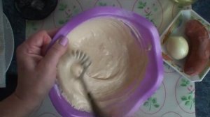 Рецепт: Оладьи с колбасой и луком