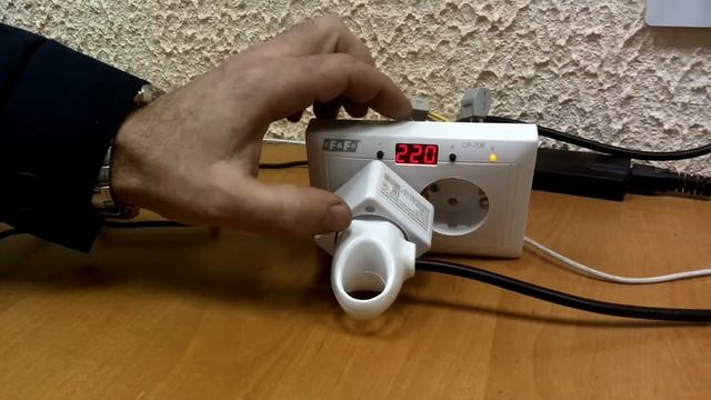 F&F CP-708 и Redmond SkyPlug 100S смотреть онлайн