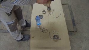 Настольный светильник из керосиновой лампы.