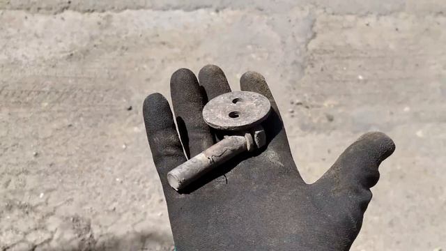 ПЕШИЙ ПОИСК МЕТАЛЛОЛОМА! Сколько можно собрать мелкого металлолома вдоль дороги? ЗАРАБОТОК!