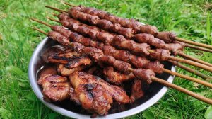 Шашлык из куриных сердечек на мангале. Готовим на даче.