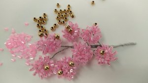 Работы из бисера. Ветка сосны. Из бисера и бусин. Мастер класс. Пошаговый МК для начинающих.