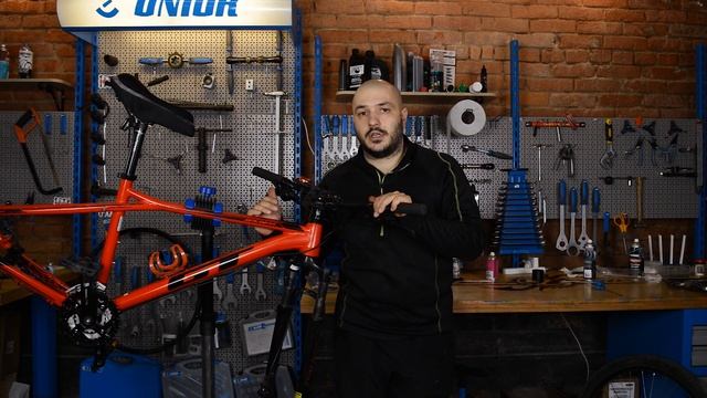 Обслуживание велосипедов дорого?? да вы на лыжников посмотрите... смотреть онлайн