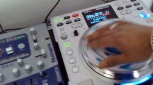 DNS-3500 DNS3500 DENON LOOPING AND SCRATCH DEMO