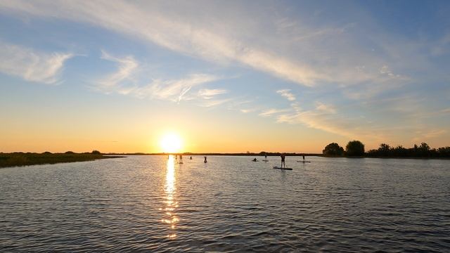 Сап-сёрфинг на закате на озере Старая Тишь (Рязань) Sup surfing