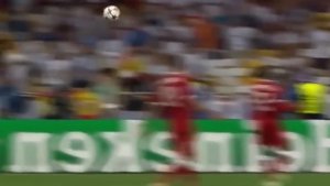 10 ГОЛОВ ЧЕРЕЗ СЕБЯ в футболе которые ШОКИРОВАЛИ ВЕСЬ МИР