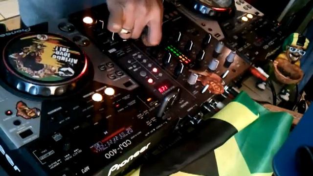 Selekta Maki Byscaine medley смотреть онлайн