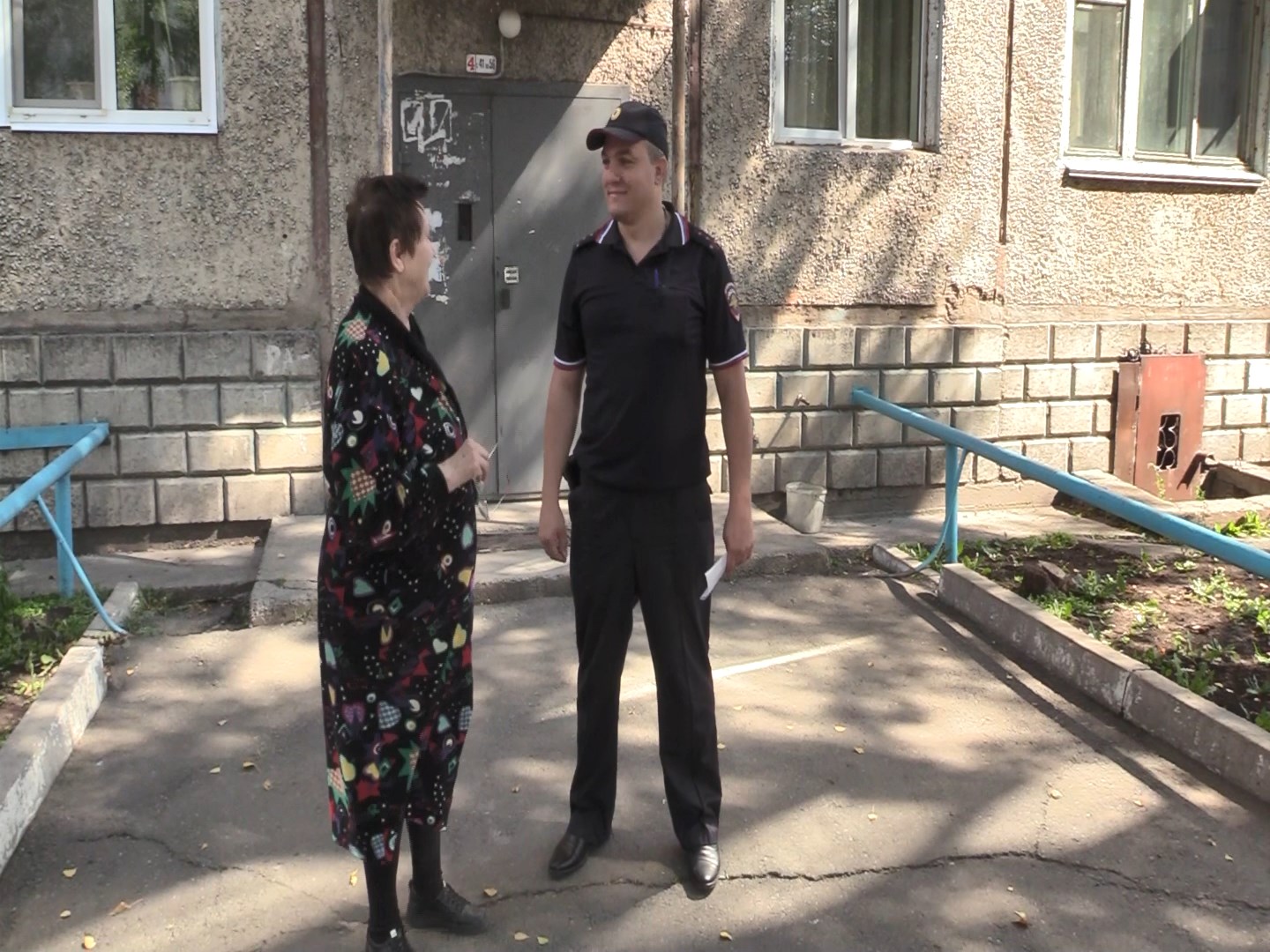 В Хакасии прошла акция «Один день с участковым»