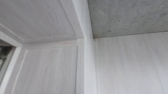 Отделка балкона мдф панелями. Монтаж мдф панелей. Простой дизайн балкона своими руками.