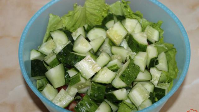 Салат Греческий с маринованным красным луком
