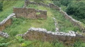 Башни Кавказа . Сама история написанное в горах Чечни в городе Никарой