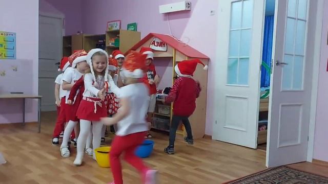 день рождения Деда Мороза смотреть онлайн