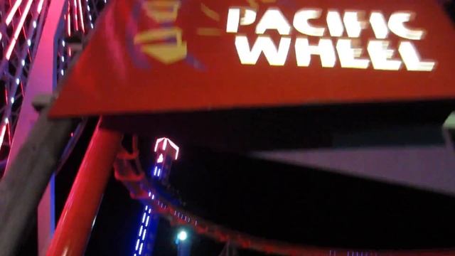 AMUSEMENT PARK AT NIGHT // Los Angeles, CA смотреть онлайн