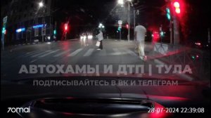 В Туле за две минуты пять самокатчиков нарушили ПДД