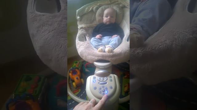 Укачивающий центр Graco SweeTpeace