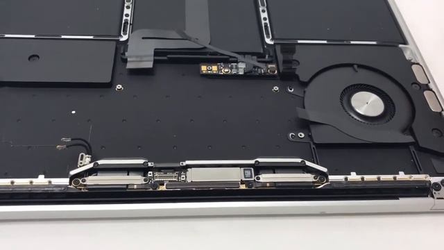 Macbook PRO A1708 screen lcd replacement смотреть онлайн