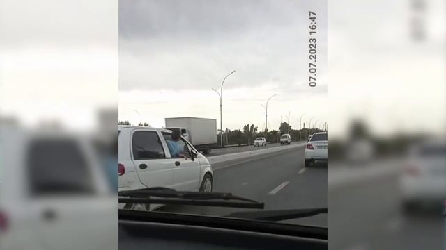 Бу ота фарзандини хавфсизлигига бефарқми?