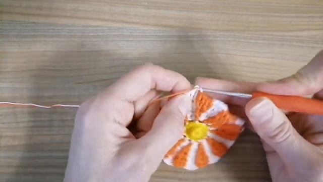Невероятно красивая салфетка крючком фантазийная. 1-я часть. crochet napkin first part.