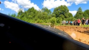 На что способен УАЗ на колёсах от трактора Т25 на бездорожье.mp4