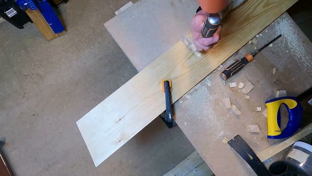 Table Saw Grooving Blade or Dado Blade? Plus table saw sacrificial fence build. смотреть онлайн