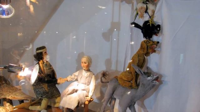 Музей кукол Элли Риэль смотреть онлайн