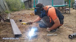 Откатные ворота на винтовых сваях себе домой