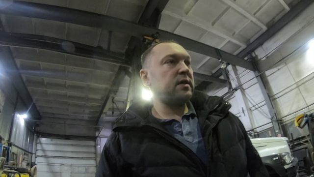 Для чего нужны стабджеки (stabjacks) на бункеровозах? Блокировка задних рессор шасси при разгрузке.
