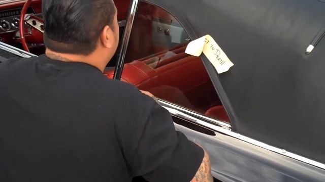 Xavier The X-Man®'s 1961 Impala Lowrider gets some lettering from "Cisneros" смотреть онлайн