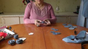 Роза из джинсовой ткани своими руками