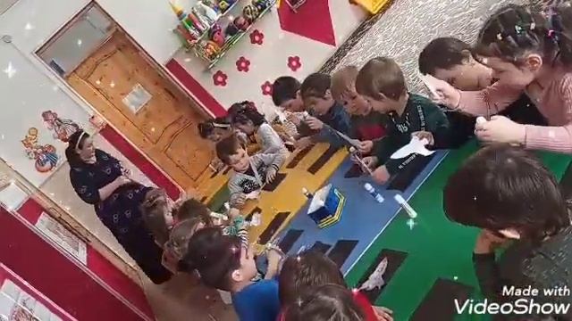 Занятие в I-младшей группе МБДОУ д/с "Сказка", посвященное 60-ти летию полета в космос Ю.А. Гагарин смотреть онлайн